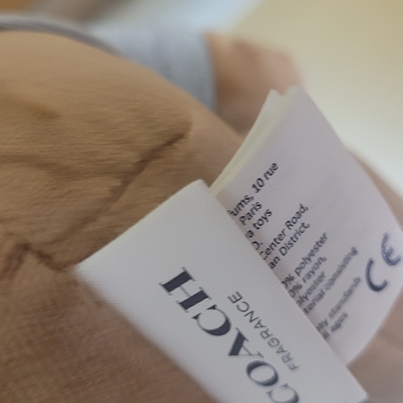 Coach - Picture 5 of 7